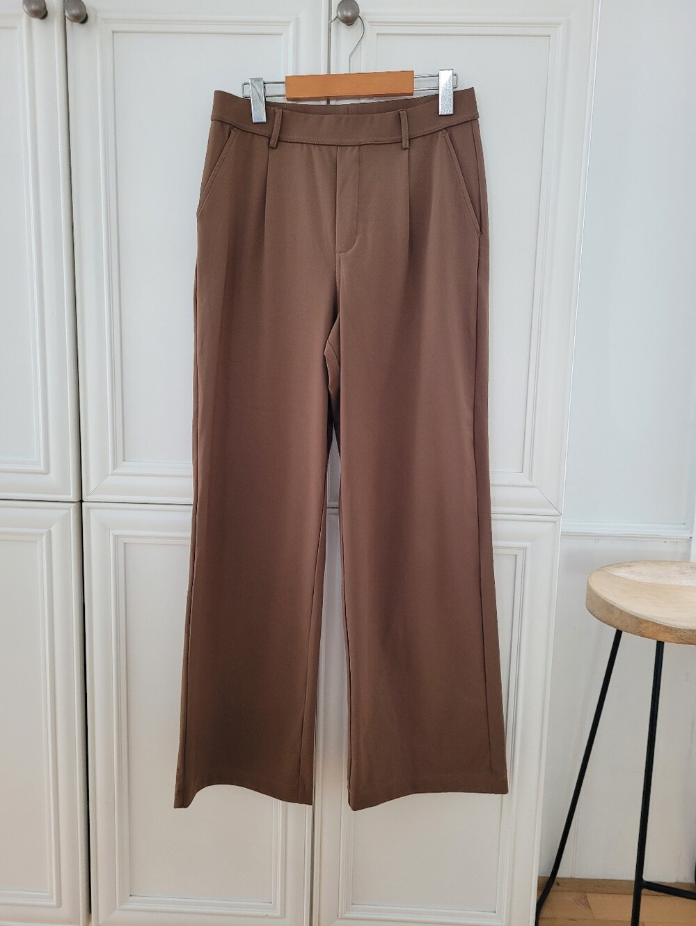 HALARA STRAIGHT LEG DRESS PANTS M